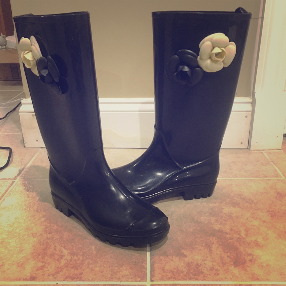 Rain boots